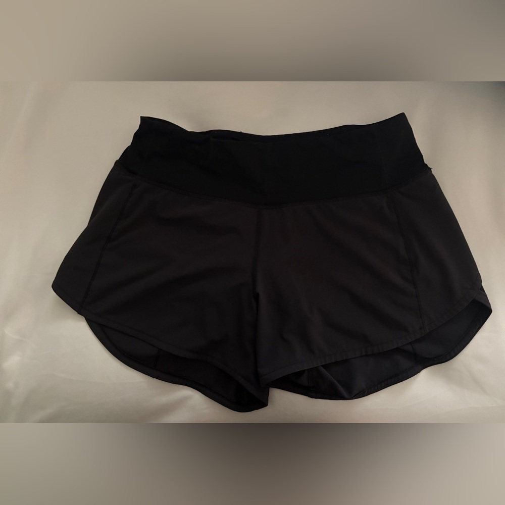 Black Lululemon Speed Up Shorts Size 4 (Flawed)